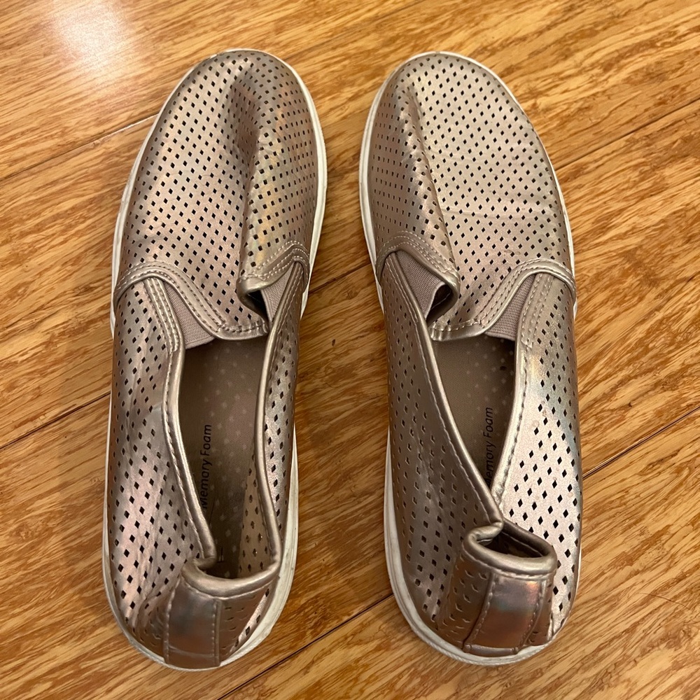 Time & Tru Holographic Slip On Flats
